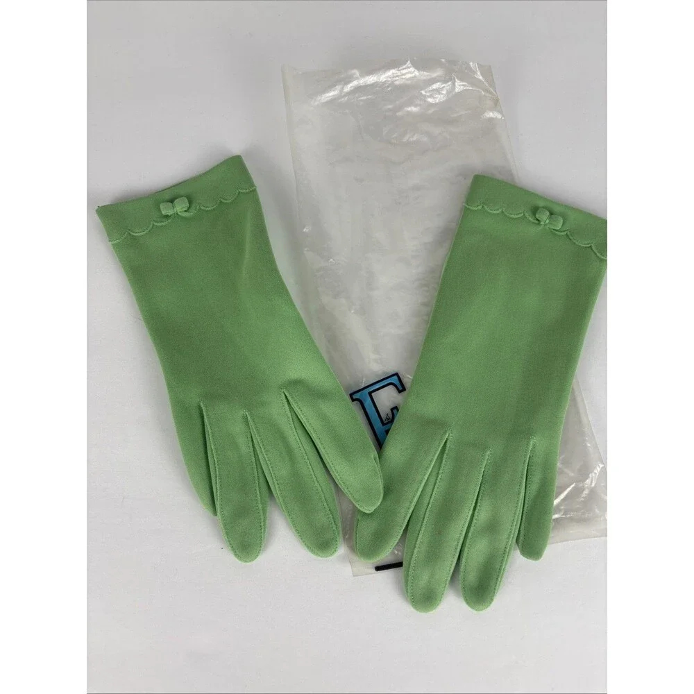 VTG Fownes Embraceable Gloves Lt Green Wrist Length Extra Size 8 - 8.5
